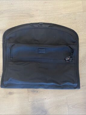 Tumi Garment dust cover